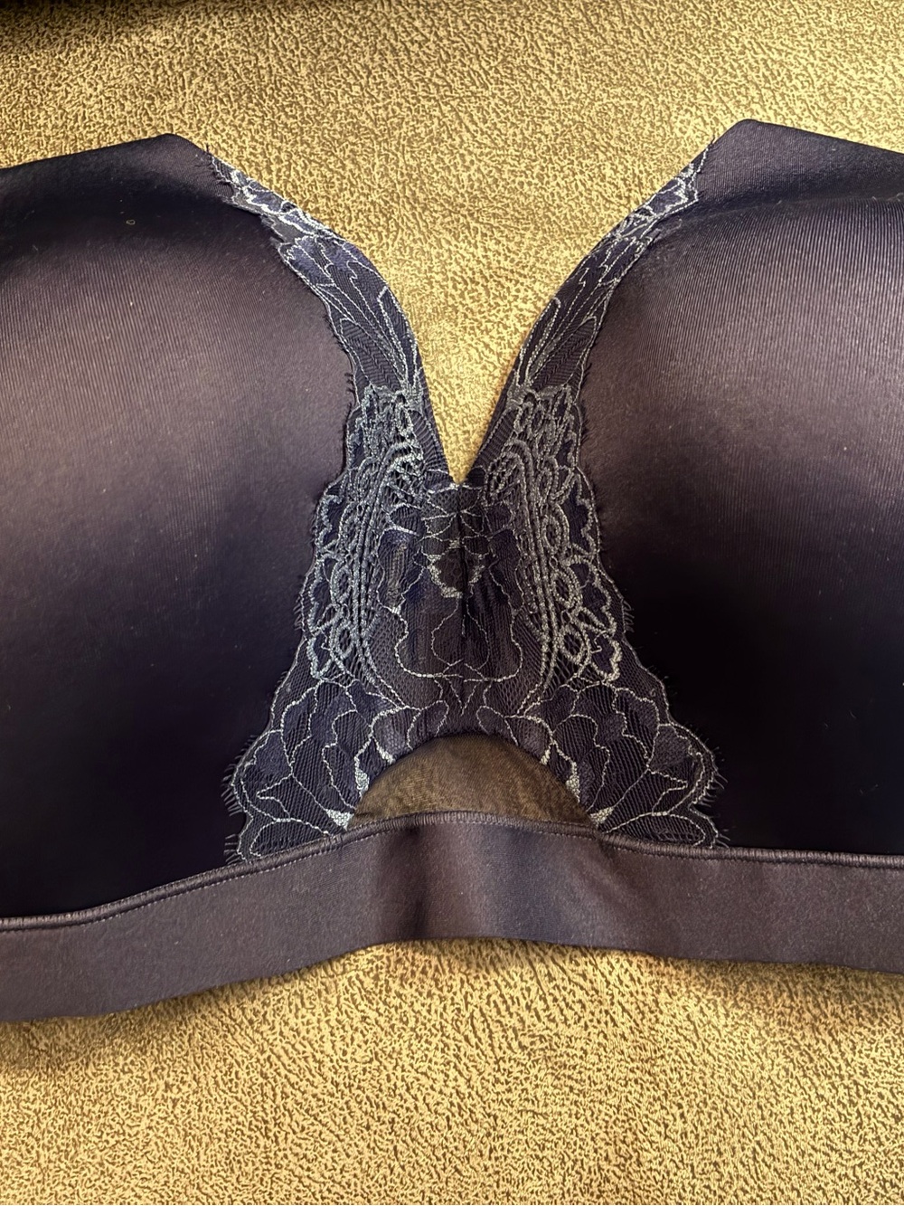 LANE BRYANT Cacique MARITIME BLUE Lace-Inset Wireless Bra

BRAND NEW - no tags